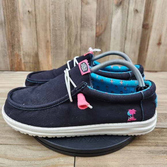 Hey Dude Wally Spring Breaker Pool Party Mens size 9 Casual Slip On Loafer Shoes - Picture 1 of 8